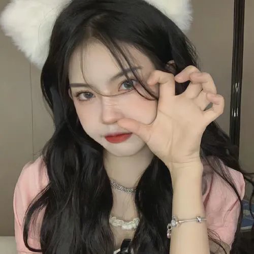 十八岁少女横扫直播大赛